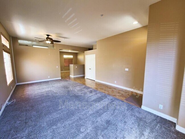 Building Photo - 1335 H St