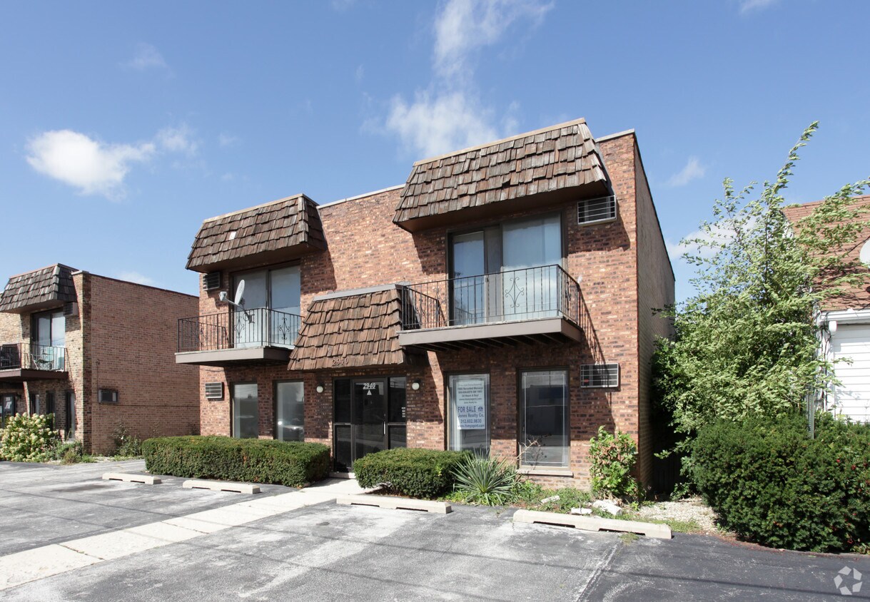 Building Photo - 2940 Bernice Ave