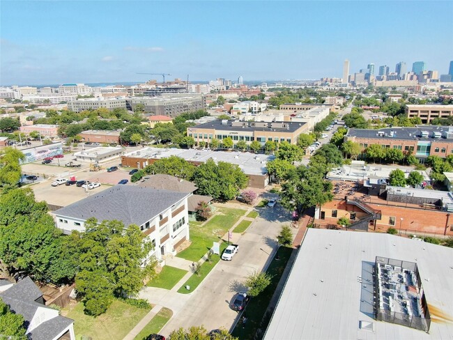 Building Photo - The Fairmount at Magnolia