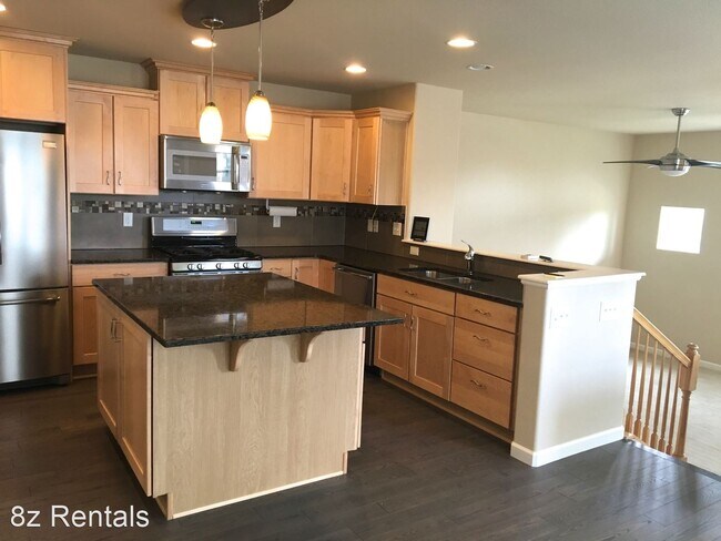Building Photo - 2 br, 2.5 bath House - 1647 Venice Lane