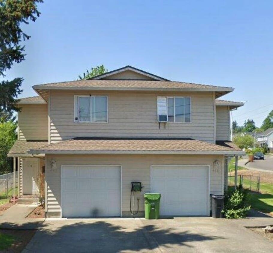 445 N Vernonia Rd Unit KMP, Saint Helens, OR 97051 Room for Rent in