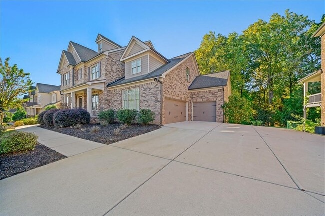 Building Photo - 710 Deer Holw Trce