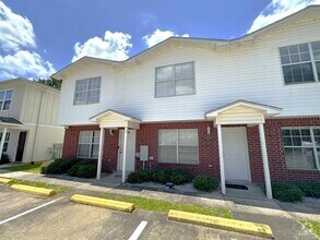 Building Photo - 150 S Crow Rd