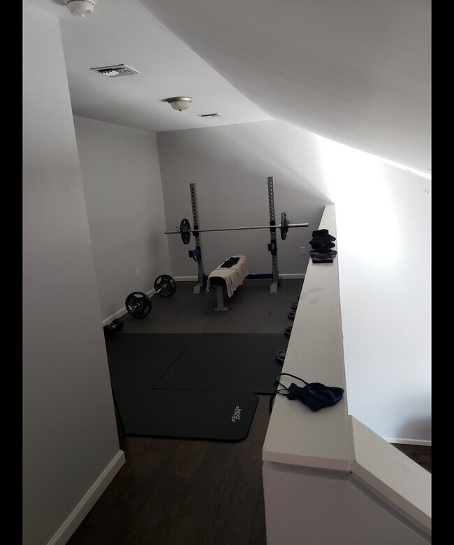 Foto del edificio - 116 Weatherby Ln