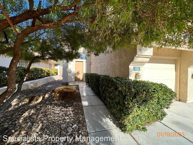 Building Photo - 5 br, 3 bath House - 1921 Tropical Breeze ...
