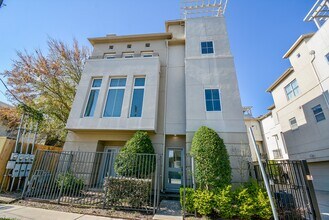 Building Photo - 2404 Morgan St