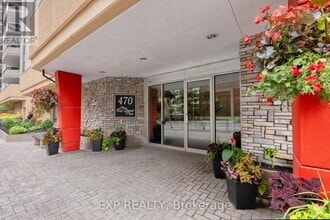 Building Photo - 470-470 Laurier Ave W