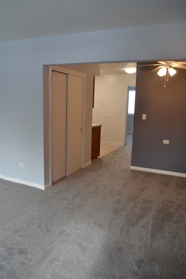 Building Photo - 510 Seegers Rd