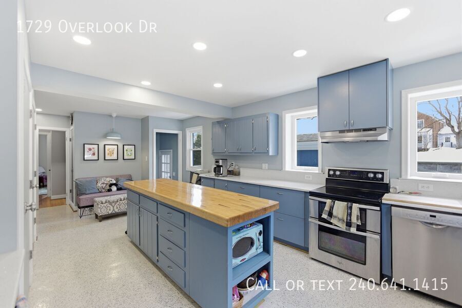 Photo - 1729 Overlook Dr-