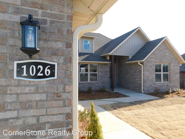 Building Photo - 3 br, 2 bath House - 1026 Patridge Place