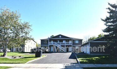 Building Photo - 8 Michael Grove Ave