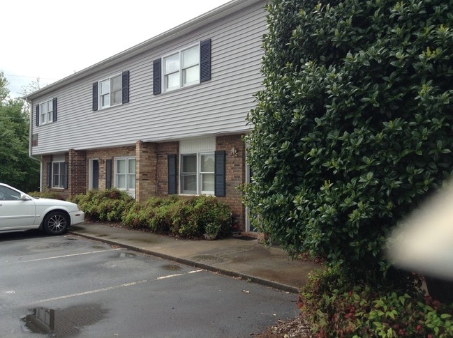 Building B - Big Island Road Apartments