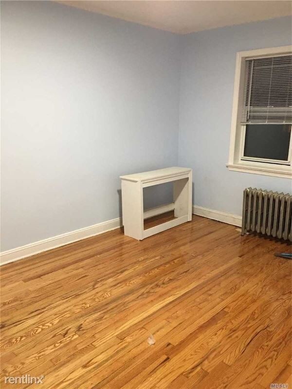 Building Photo - 3 br, 2 bath House - 144-56 jewel ave