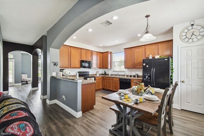 Building Photo - 5 br, 3 bath House - 3016 Sunscape Terrace