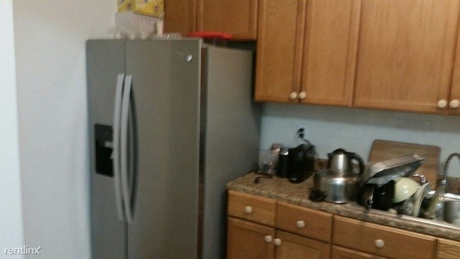 Foto del edificio - 2 br, 1 bath  - 13752 70th Rd