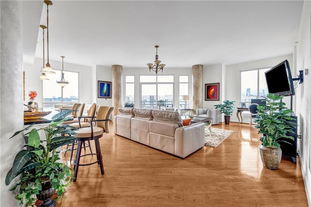 Foto principal - 711 Cosmopolitan Dr NE