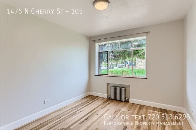 Building Photo - 1475 N Cherry St