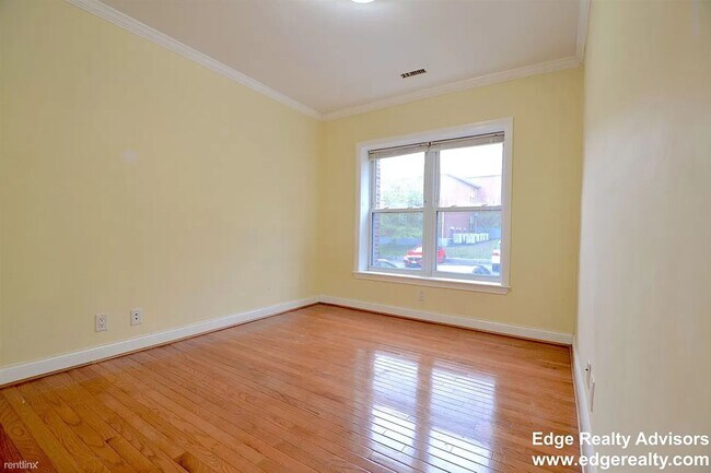 Foto del edificio - 168 Newton St