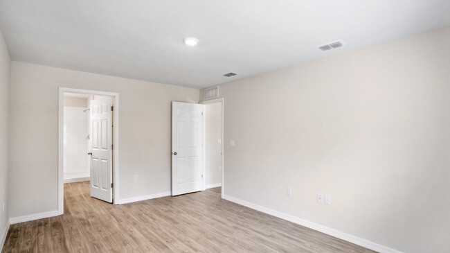 Building Photo - 2073 Wonderwin St