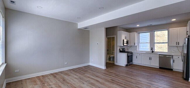 Foto del edificio - 2552 S Central Park Ave