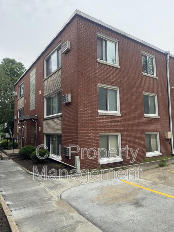 Building Photo - 709 W Church St