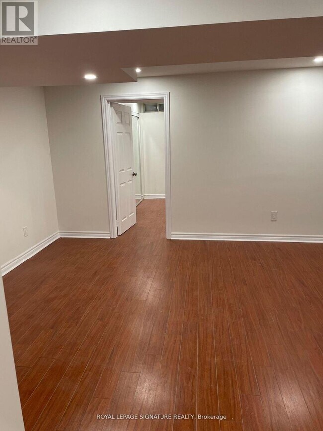 Building Photo - 3265 Carabella Way