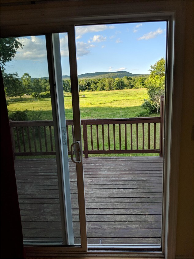 Foto principal - 194 Belchertown Rd