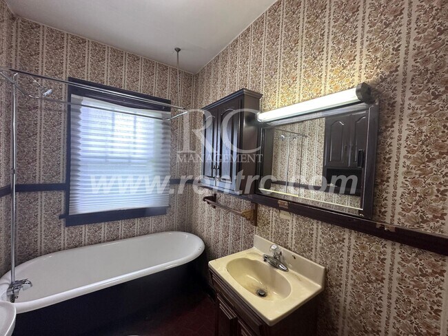 Foto del edificio - 1017 Gilbert-