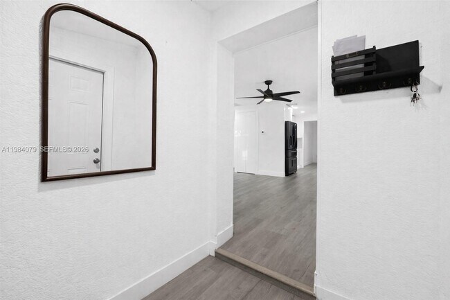 Foto del edificio - 5721 SW 38th Ct