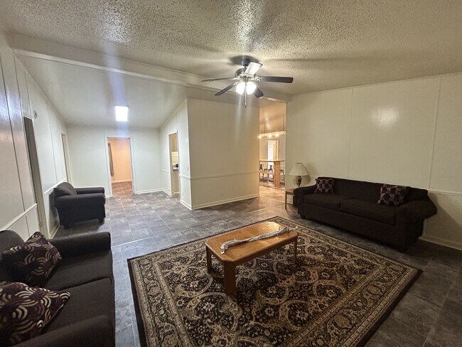 Building Photo - 1794 John Branch Rd