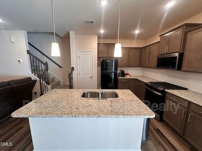 Building Photo - 1508 Glacier Dr