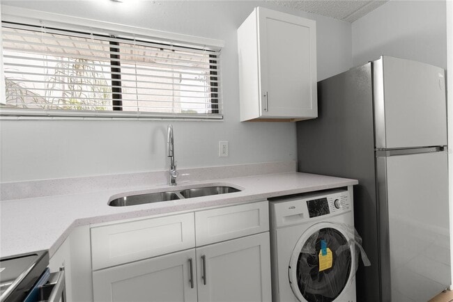 Foto del edificio - 1108 Bartow Rd