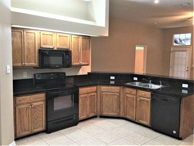 Building Photo - 1041 Blackberry Ln