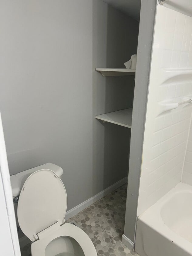 Building Photo - House in Peoria Heights 1 BR/ 1 Bath