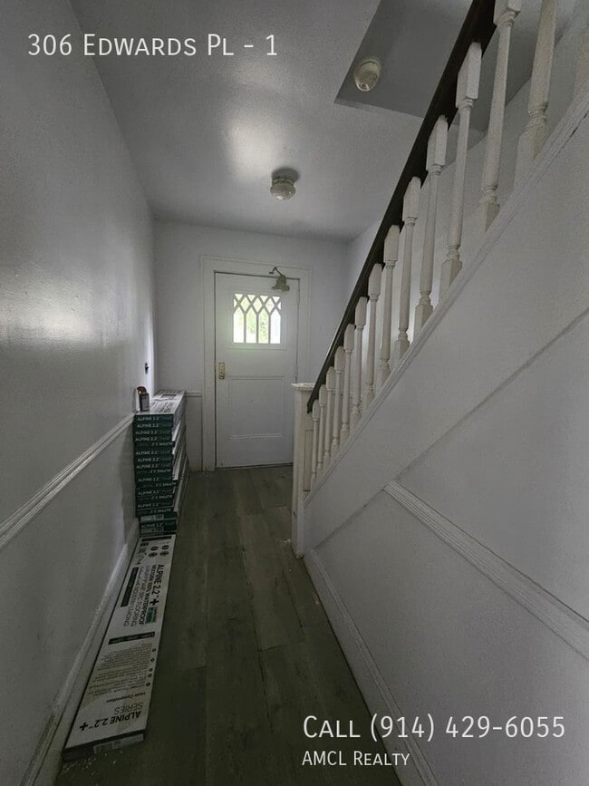 Photo - 306 Edwards Pl Apartment