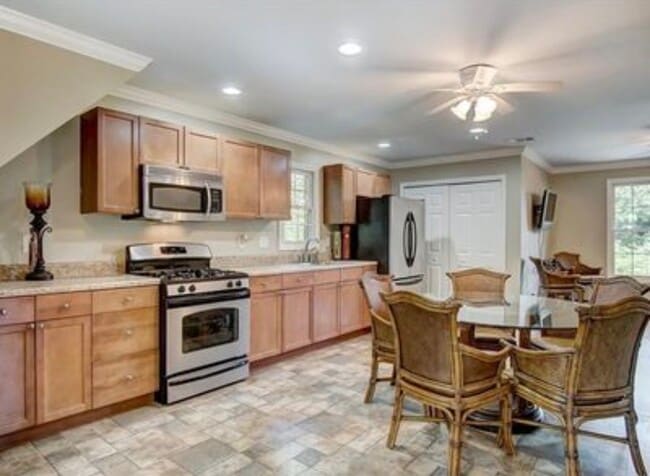 Building Photo - 1513 Hawkstone Dr