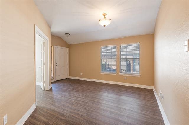 Building Photo - 1617 Nighthawk Dr