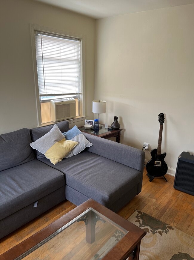 1318 Medfield Ave Unit 2nd Floor, Baltimore, MD 21211 1318 Medfield