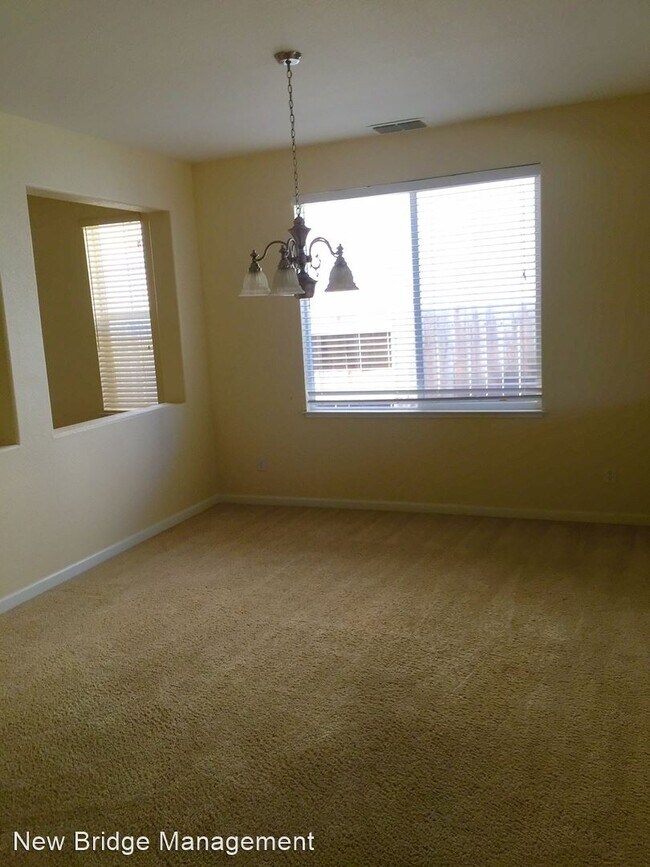 Building Photo - 5 br, 3.5 bath House - 234 Angora Street