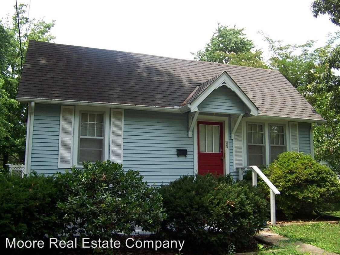 Foto principal - 2 br, 1 bath House - 207 Elm Street