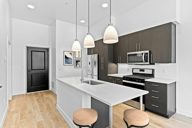 Cottonwood Broadway Kitchen 2 resized - Karve on Broadway