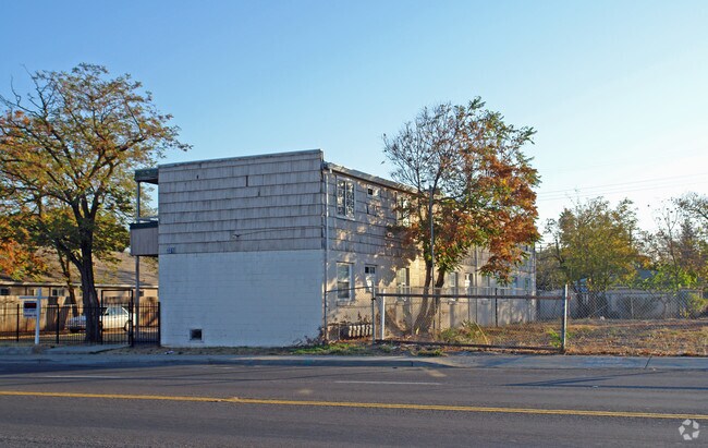 Foto del edificio - 3318 Rio Linda Blvd