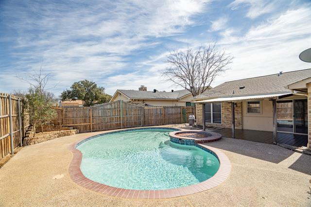 Foto principal - 4945 Strickland Ave