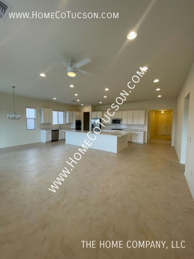 Building Photo - 38628 S Running Roses Ln