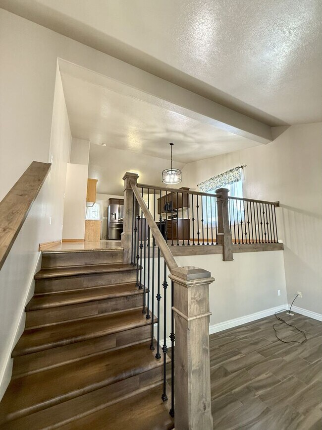 Foto del edificio - Your Perfect 5-Bedroom Retreat in Harrisvi...