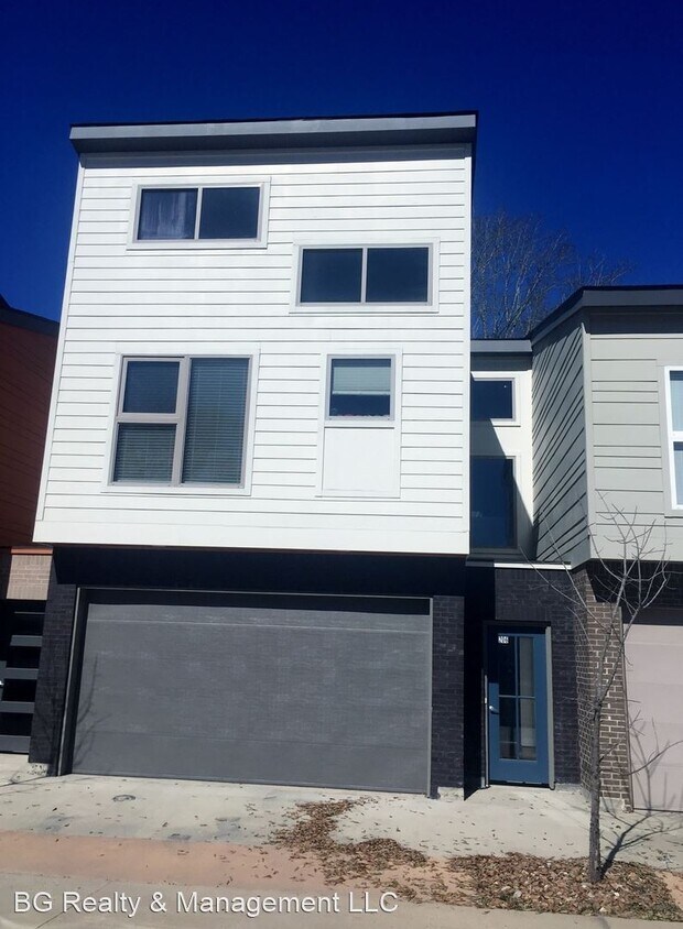 Foto principal - 2 br, 2 bath House - 206 Highland Oaks Ln