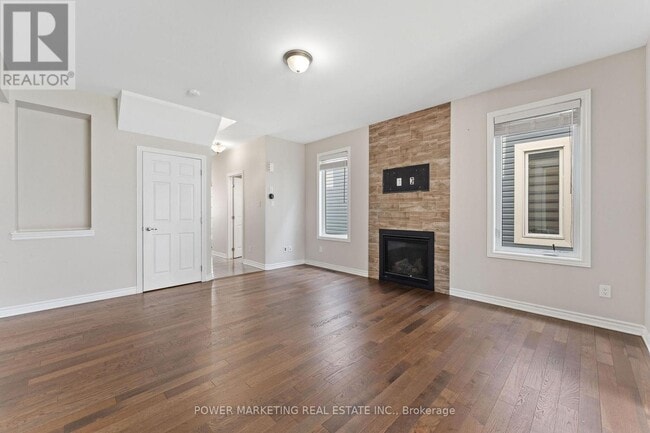 Building Photo - 326 Sweetclover Way