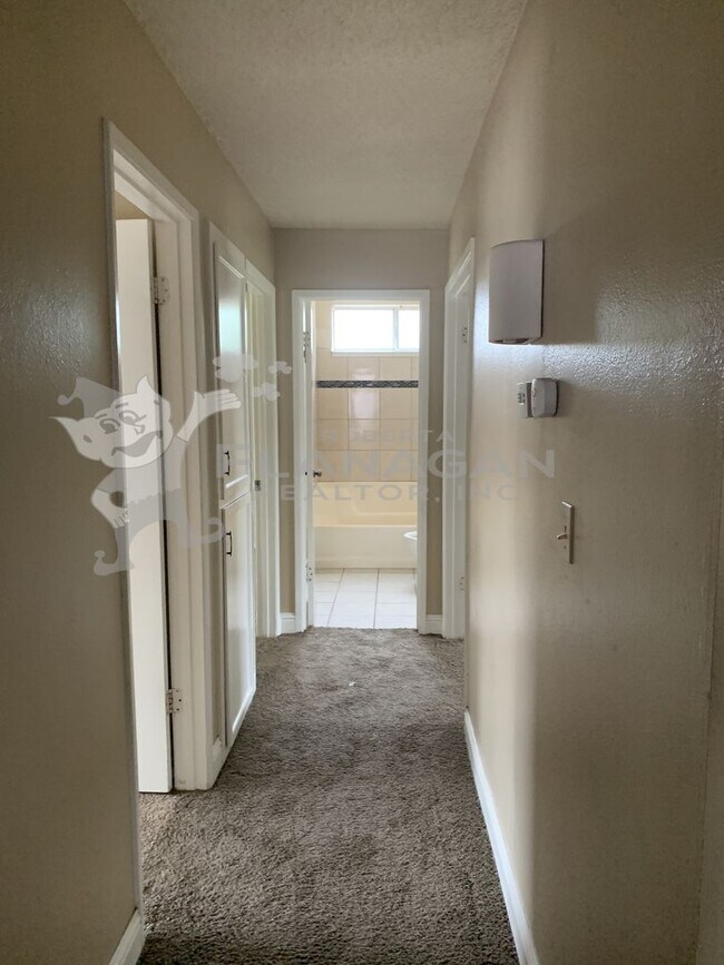 Foto del edificio - 3 Bedroom/ 2 Bathroom home