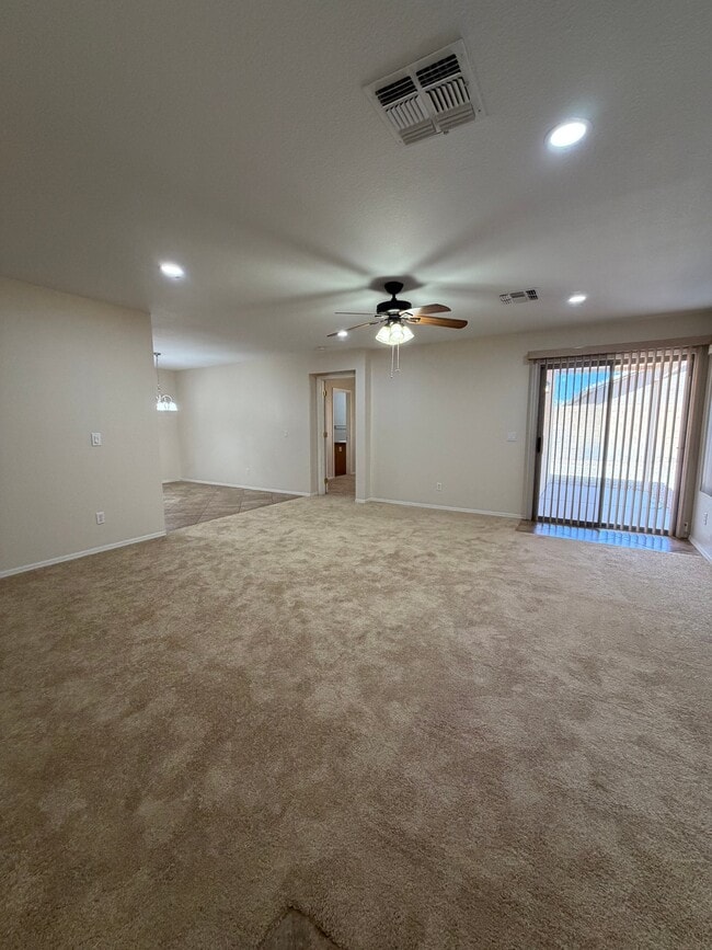Building Photo - 11402 W Hutton Dr