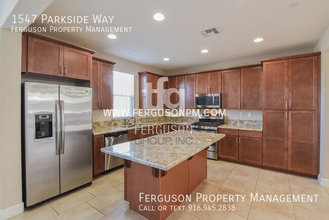 Building Photo - Super Clean Four Bedroom Home in West Rose...